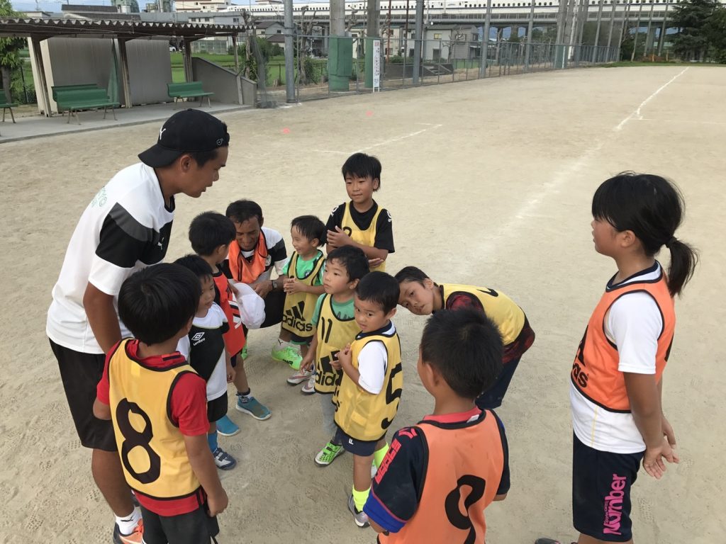 「８月一発目のサッカースクール！」テーマはドリブル！」