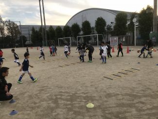 27d6d1ef-1b61-49a1-af22-a273f014e4d6