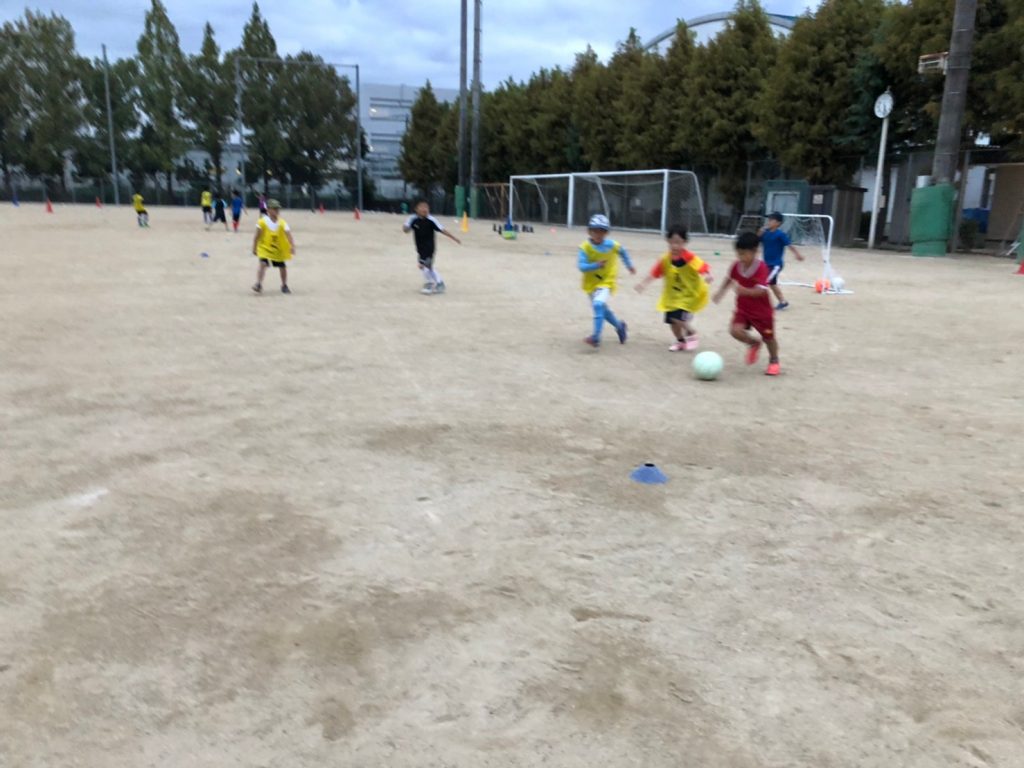 『無敵艦隊への道のりは、一つひとつのトレーニングから!一つひとつの勝利から!』