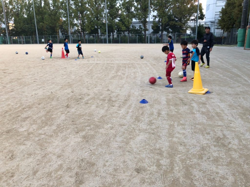 『次を見据えたプレーを意識することが、プレー一つひとつの幅の広がりとなり、より良い次のプレーへと繋がる！』