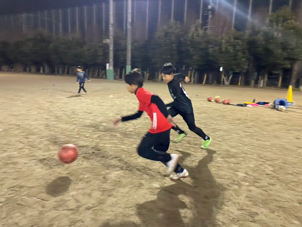 【ボールコントロールのバリエーションを増やし、多くのシュチュエーションに対応出来るボールタッチを習得する！】